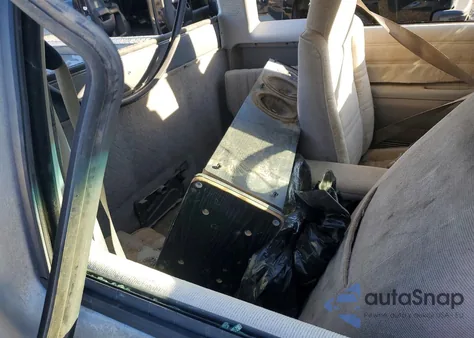 1993 Chevrolet S Truck S10 z USA, uszkodzony, nr VIN 1GCDT19Z7P0174934